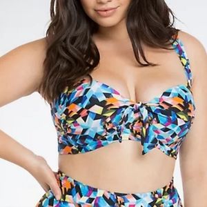 Torrid no wire geometric print swim top